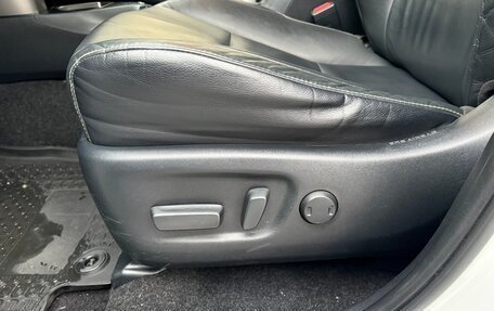 Toyota RAV4, 2019 год, 3 800 000 рублей, 12 фотография