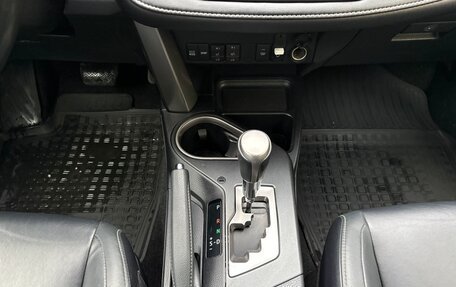 Toyota RAV4, 2019 год, 3 800 000 рублей, 18 фотография