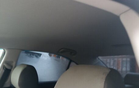 Toyota Avensis III рестайлинг, 2004 год, 710 000 рублей, 9 фотография