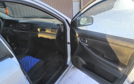 Toyota Corolla, 2004 год, 385 000 рублей, 10 фотография