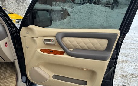 Toyota Land Cruiser 100 рестайлинг 2, 2006 год, 2 150 000 рублей, 12 фотография