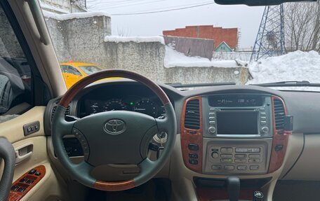 Toyota Land Cruiser 100 рестайлинг 2, 2006 год, 2 150 000 рублей, 17 фотография