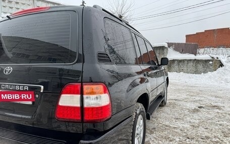 Toyota Land Cruiser 100 рестайлинг 2, 2006 год, 2 150 000 рублей, 5 фотография