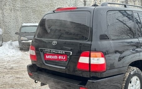 Toyota Land Cruiser 100 рестайлинг 2, 2006 год, 2 150 000 рублей, 4 фотография