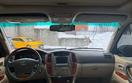 Toyota Land Cruiser 100 рестайлинг 2, 2006 год, 2 150 000 рублей, 19 фотография