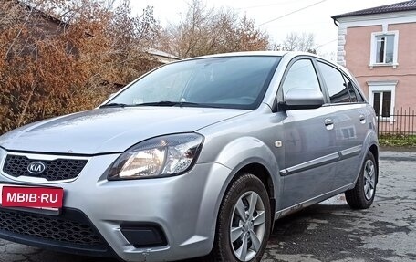 KIA Rio II, 2011 год, 570 000 рублей, 1 фотография
