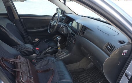 Toyota Corolla, 2005 год, 625 000 рублей, 10 фотография