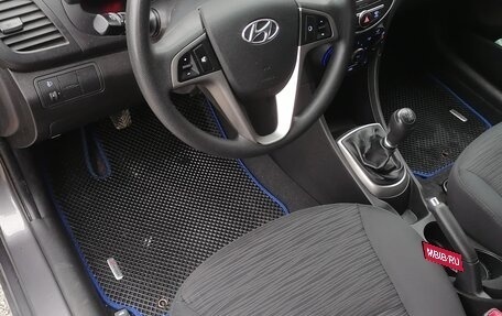 Hyundai Solaris II рестайлинг, 2015 год, 799 000 рублей, 10 фотография