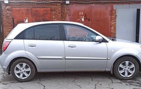 KIA Rio II, 2011 год, 570 000 рублей, 3 фотография