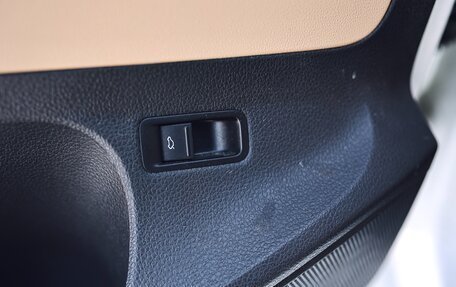 Volkswagen Polo VI (EU Market), 2017 год, 1 200 000 рублей, 12 фотография