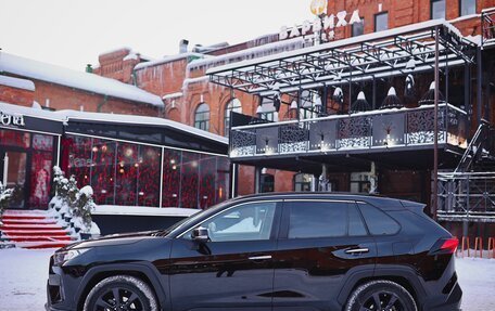 Toyota RAV4, 2020 год, 3 400 000 рублей, 8 фотография