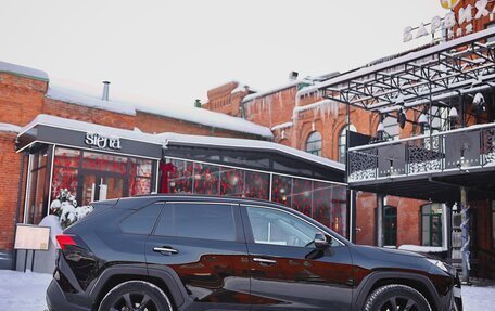 Toyota RAV4, 2020 год, 3 400 000 рублей, 4 фотография