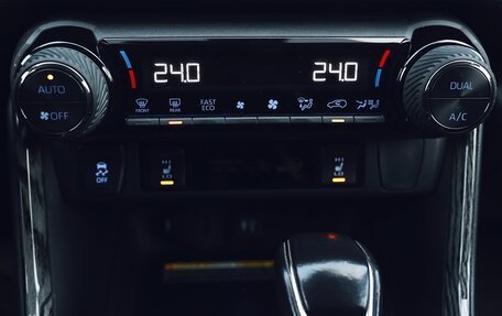 Toyota RAV4, 2020 год, 3 400 000 рублей, 22 фотография