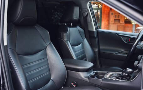 Toyota RAV4, 2020 год, 3 400 000 рублей, 29 фотография