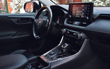 Toyota RAV4, 2020 год, 3 400 000 рублей, 27 фотография