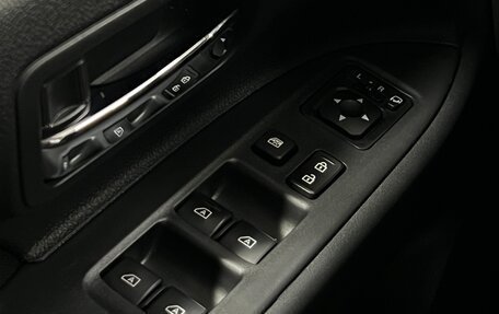 Mitsubishi Outlander III рестайлинг 3, 2019 год, 1 999 000 рублей, 13 фотография