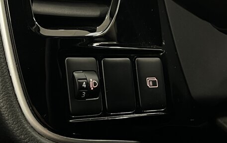 Mitsubishi Outlander III рестайлинг 3, 2019 год, 1 999 000 рублей, 14 фотография