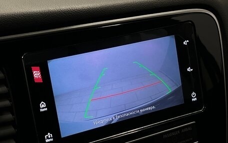 Mitsubishi Outlander III рестайлинг 3, 2019 год, 1 999 000 рублей, 20 фотография