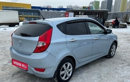 Hyundai Solaris II рестайлинг, 2012 год, 865 000 рублей, 5 фотография
