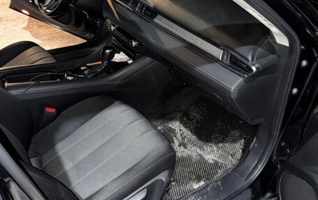 Mazda 6, 2021 год, 2 850 000 рублей, 13 фотография