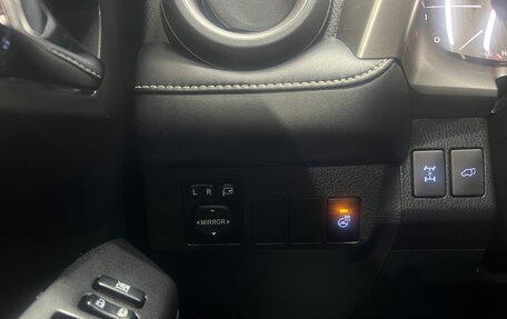 Toyota RAV4, 2017 год, 2 600 000 рублей, 13 фотография