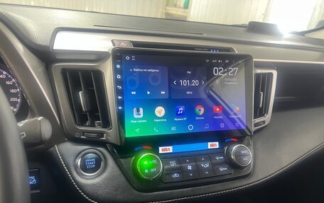 Toyota RAV4, 2017 год, 2 600 000 рублей, 12 фотография