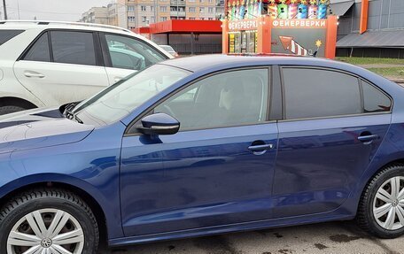 Volkswagen Jetta VI, 2015 год, 1 200 000 рублей, 2 фотография