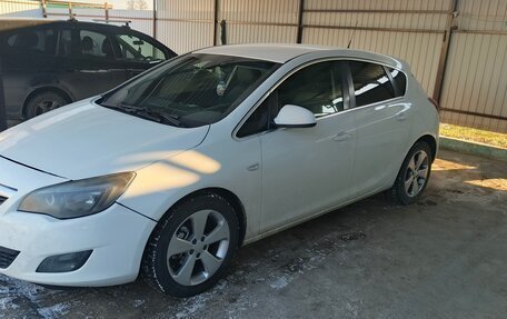 Opel Astra J, 2011 год, 670 000 рублей, 9 фотография