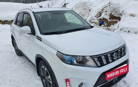 Suzuki Vitara II рестайлинг, 2022 год, 2 200 000 рублей, 4 фотография