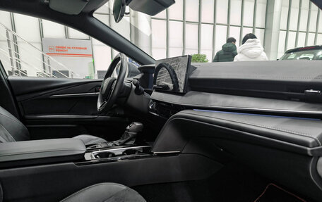 Toyota Camry, 2024 год, 3 885 000 рублей, 13 фотография