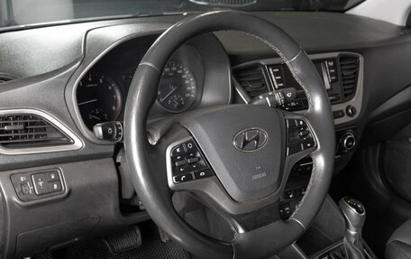 Hyundai Solaris II рестайлинг, 2018 год, 1 335 000 рублей, 5 фотография