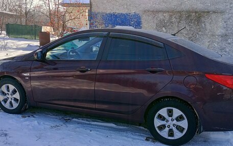 Hyundai Solaris II рестайлинг, 2013 год, 900 000 рублей, 11 фотография