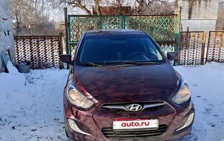 Hyundai Solaris II рестайлинг, 2013 год, 900 000 рублей, 7 фотография