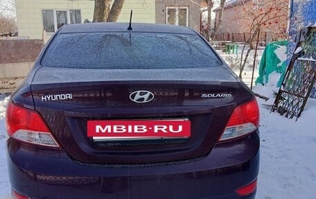 Hyundai Solaris II рестайлинг, 2013 год, 900 000 рублей, 10 фотография