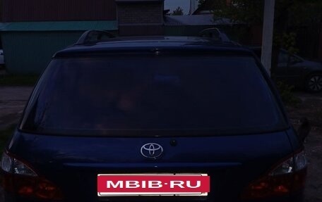 Toyota Avensis Verso I рестайлинг, 2003 год, 650 000 рублей, 8 фотография