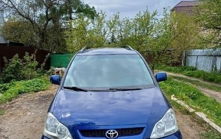 Toyota Avensis Verso I рестайлинг, 2003 год, 650 000 рублей, 6 фотография