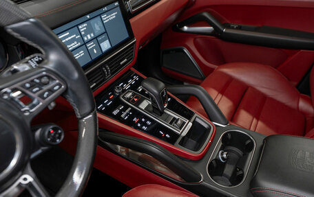 Porsche Cayenne III, 2018 год, 8 900 000 рублей, 15 фотография