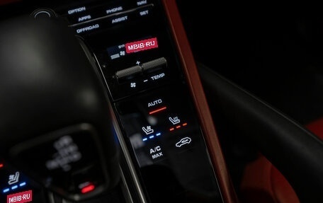 Porsche Cayenne III, 2018 год, 8 900 000 рублей, 30 фотография