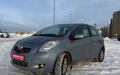Toyota Yaris III рестайлинг, 2008 год, 666 000 рублей, 1 фотография
