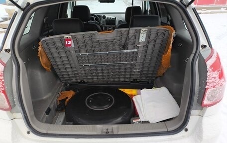 Toyota Matrix, 2002 год, 580 000 рублей, 8 фотография