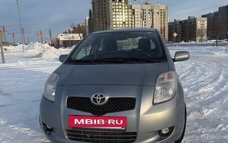 Toyota Yaris III рестайлинг, 2008 год, 666 000 рублей, 5 фотография