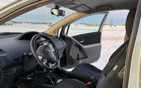 Toyota Yaris III рестайлинг, 2008 год, 666 000 рублей, 10 фотография