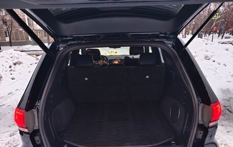 Jeep Grand Cherokee, 2014 год, 3 000 000 рублей, 18 фотография