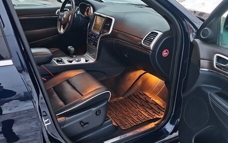 Jeep Grand Cherokee, 2014 год, 3 000 000 рублей, 21 фотография