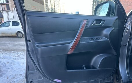 Toyota Highlander III, 2011 год, 2 050 000 рублей, 10 фотография