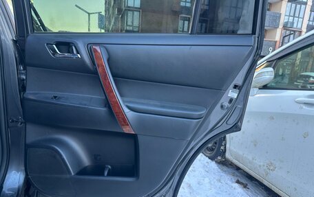 Toyota Highlander III, 2011 год, 2 050 000 рублей, 12 фотография