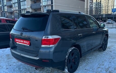 Toyota Highlander III, 2011 год, 2 050 000 рублей, 7 фотография