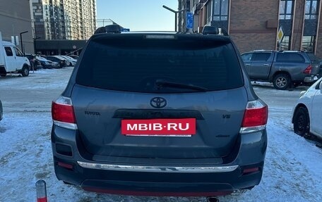 Toyota Highlander III, 2011 год, 2 050 000 рублей, 8 фотография
