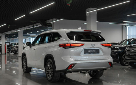 Toyota Highlander, 2025 год, 5 800 000 рублей, 4 фотография