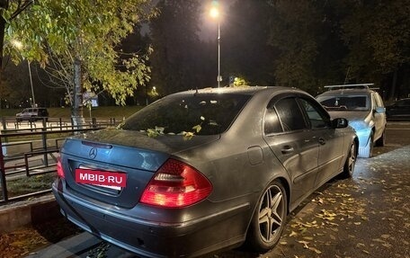 Mercedes-Benz E-Класс, 2006 год, 800 000 рублей, 8 фотография